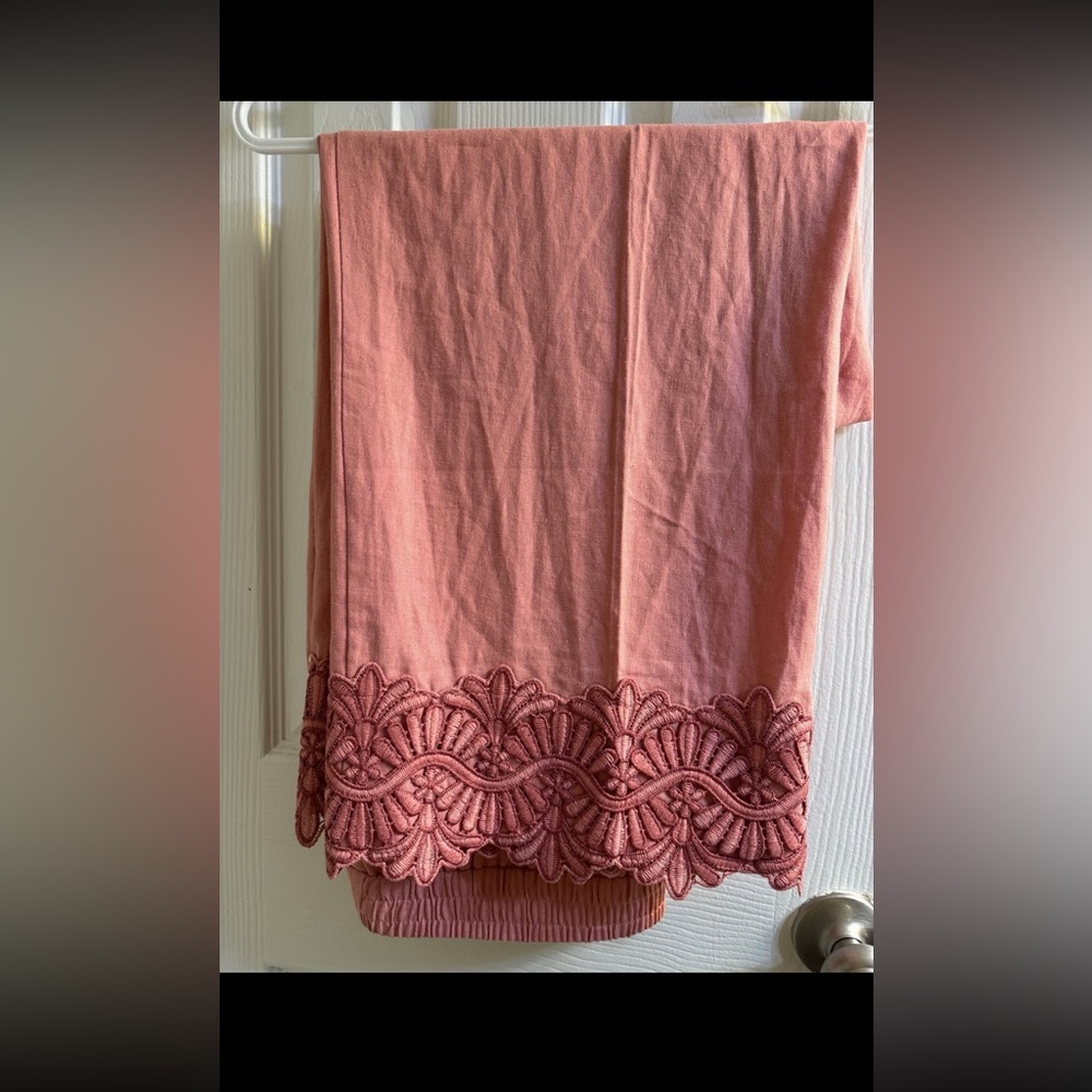 XL - Picture 3 of 4